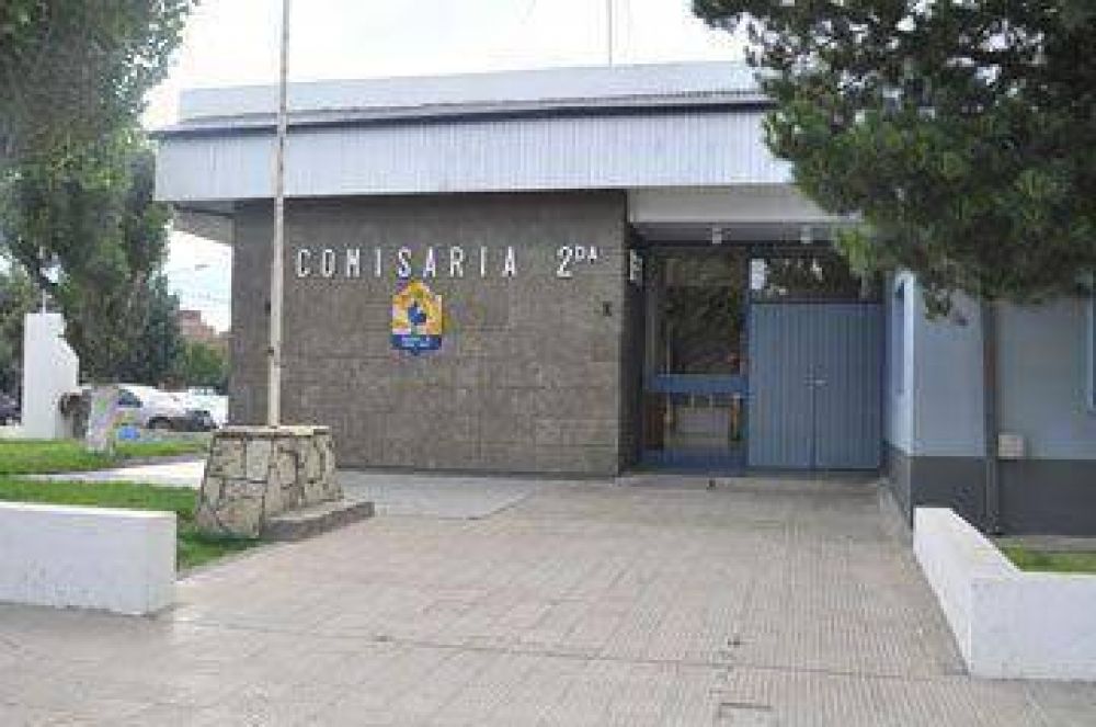 Detienen a inspector de Tr�nsito por correr picadas y agredir a polic�a