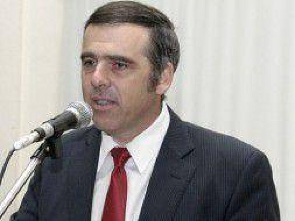 Necochea: Tellechea rechaz� cuestionamientos ante posible destituci�n