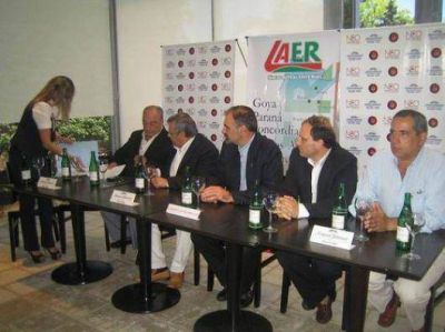 Aeropuerto del Iber�: el 28 sale el primer vuelo