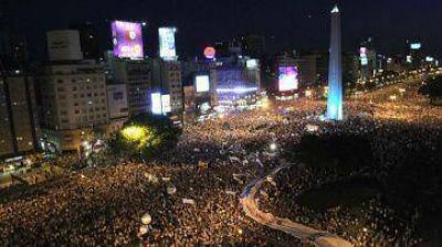 Multitudinaria marcha contra del Gobierno