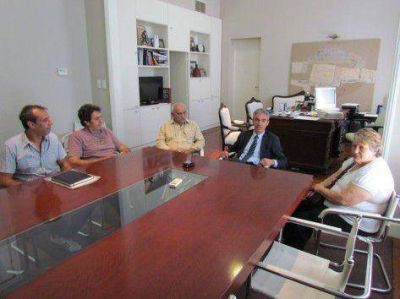 El Intendente Mario Meoni se reuni� con fomentistas