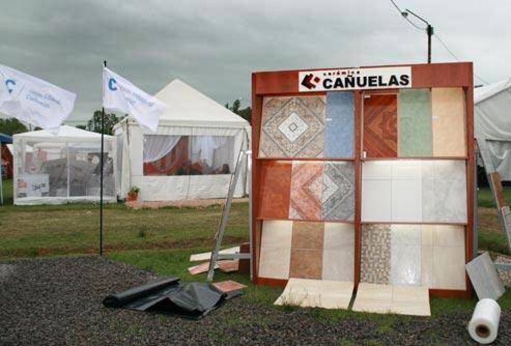 Se suspendi� la primera jornada de la Expo Ca�uelas
