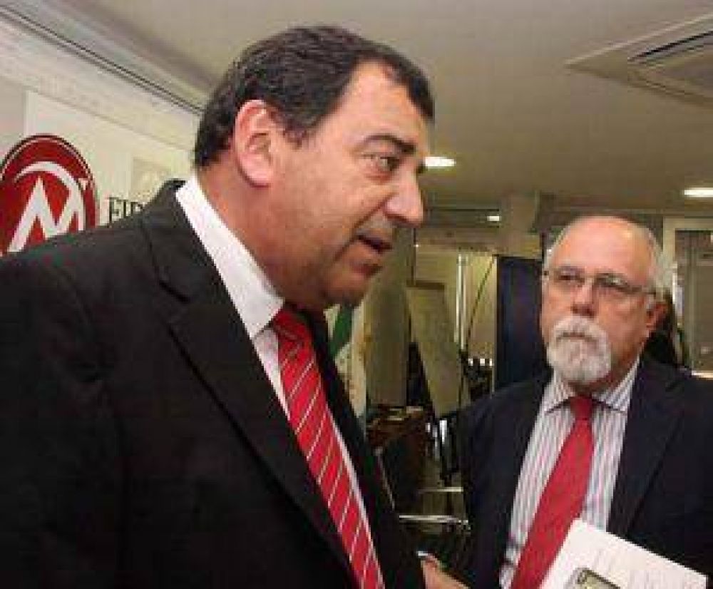 El puerto de Barranqueras est� inmerso en una microrregi�n que produce 25 millones de toneladas