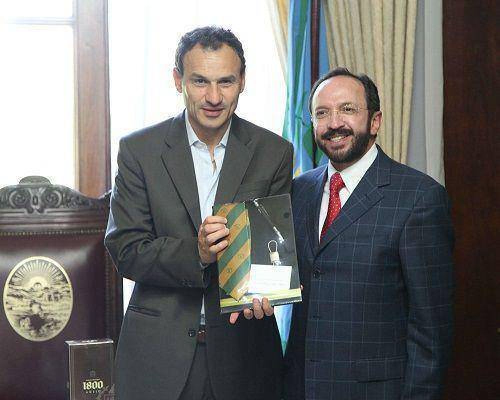 La Ciudad Mexicana de Toluca aplicar� el sistema de estacionamiento medido de La Plata