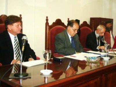 El TOF resolver� por nulidad de imputaci�n