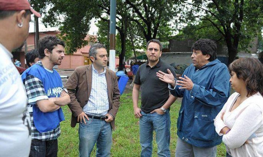 Larroque y Cabandi� recorrieron la zona de la Capital afectada por la tormenta