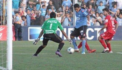 Belgrano no pudo con el "Bicho", aunque sum� y sigue prendido