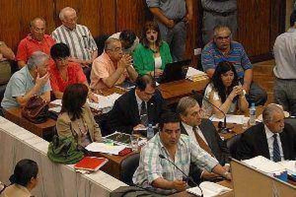 Querella solicitar� perpetua para los acusados Azar Curi, Garbi, L�pez Veloso y Bustamante