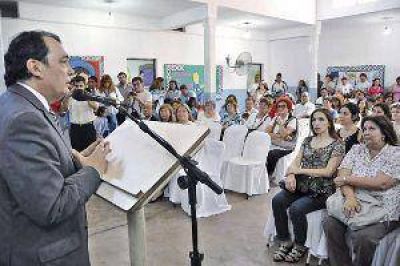 Niccolai inaugur� modernas instalaciones en el jard�n de infantes Mar�a Adela Agudo