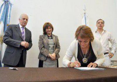 Pechen pidi� "generosidad" tributaria 