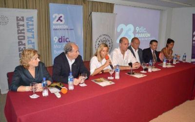 Presentaron oficialmente la Marat�n �Ciudad de Mar del Plata� 2012