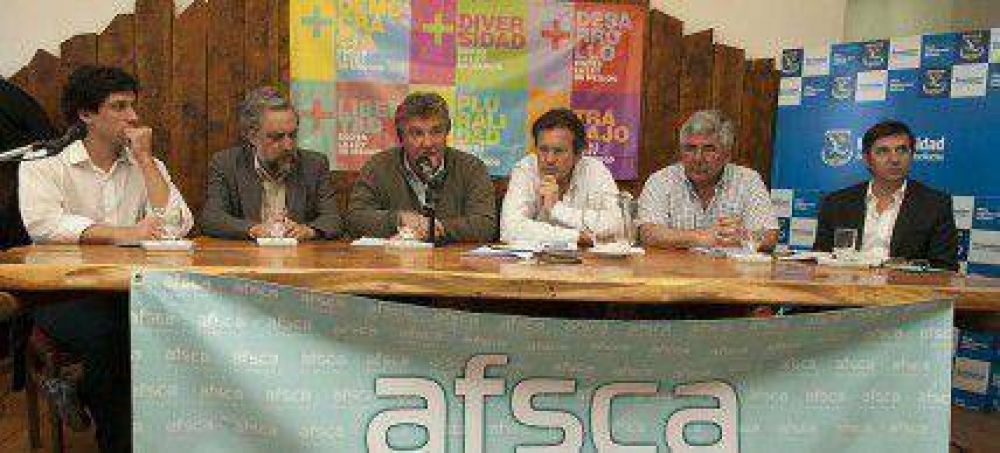 Trist�n Bauer: �El 7D el pueblo triunfar� sobre las corporaciones�