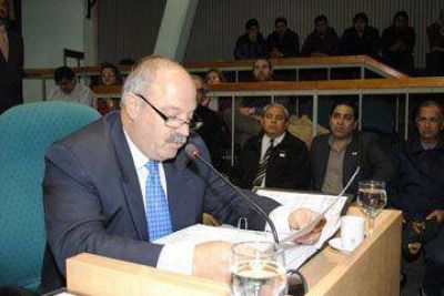 Diputado Fern�ndez a favor del cr�dito del Banco Santa Cruz