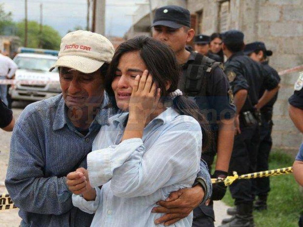 Discuti� con su mujer, degolla su beba y luego se ahorc�