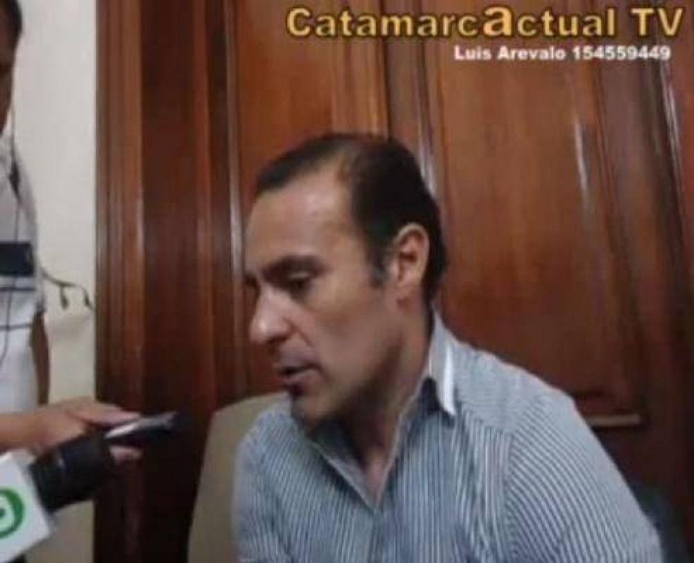 Saavedra asegur� el pago del aguinaldo y se estudia una recomposici�n