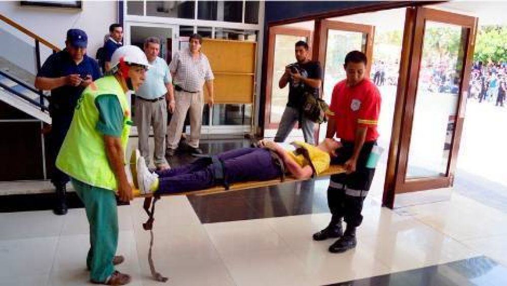 Simulacro de Terremoto en el Cine Teatro Catamarca