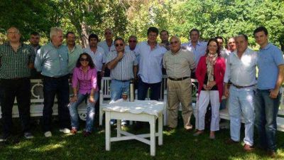 Disidentes y el Pro contin�an con el armado para 2013