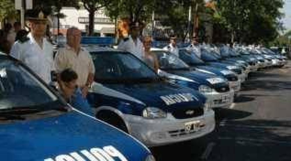 Aperturas por tres Finalmente inauguran la comisar�a en La Loma