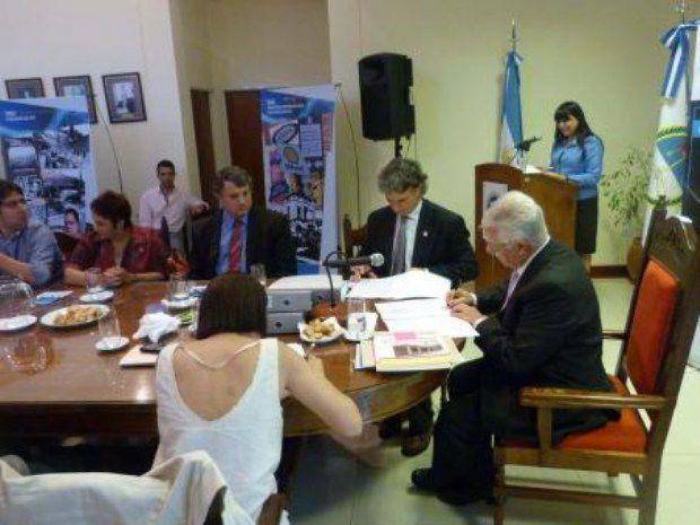 Techar�n polideportivo y construir�n vestuarios