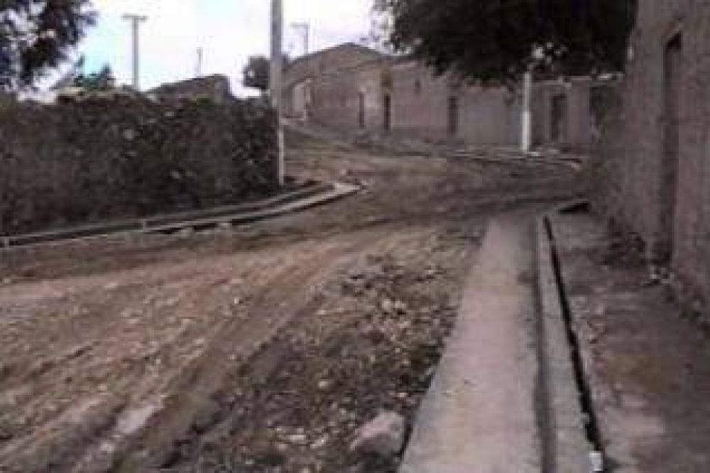 El ministro Fr�as en Rinconada: Entrega de obras y anuncio de nuevas realizaciones.