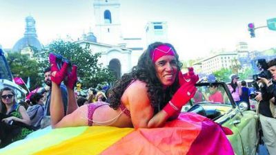 Esta vez, en la Marcha del orgullo gay pidieron educar en la diversidad