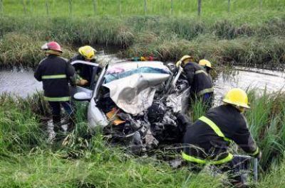 Se encuentran graves las dos mujeres heridas en el tr�gico choque