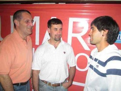 Encuentro de referentes barriales y sociales de la agrupaci�n pol�tica del FpV local