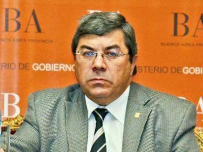 La Asamblea Ciudadana intim� al legislador tandilense Carlos Fern�ndez