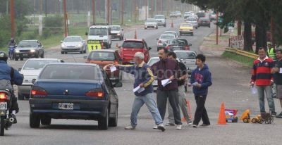 Ruta 1: vecinos reclamaron por las demoras en las obras