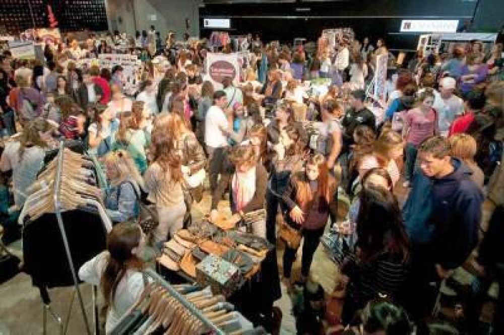 Hoy domingo se realizar� �Compulsiva 14 feria de dise�o�