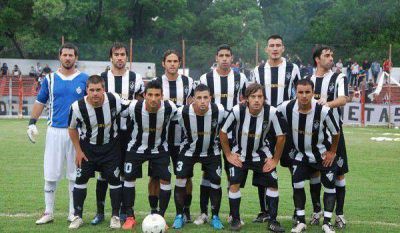 Mercedes volvi� a empatar como local