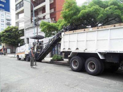 Siguen las tareas de pavimentaci�n