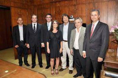Banco San Juan se suma como socio protector a Garantizar