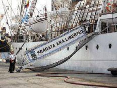A la carga contra la Fragata