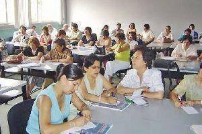 Docentes podr�n optar cargos en Modalidades Educativas 