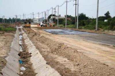 Comenz� la pavimentaci�n en nuevas colectoras de avenida Circunvalaci�n  