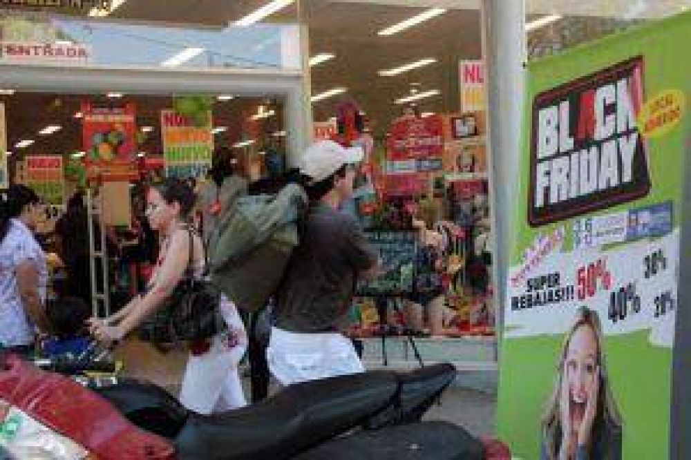 Mercader�a fuera de temporada y remarcaci�n previa, los principales reclamos tras el Black Friday 
