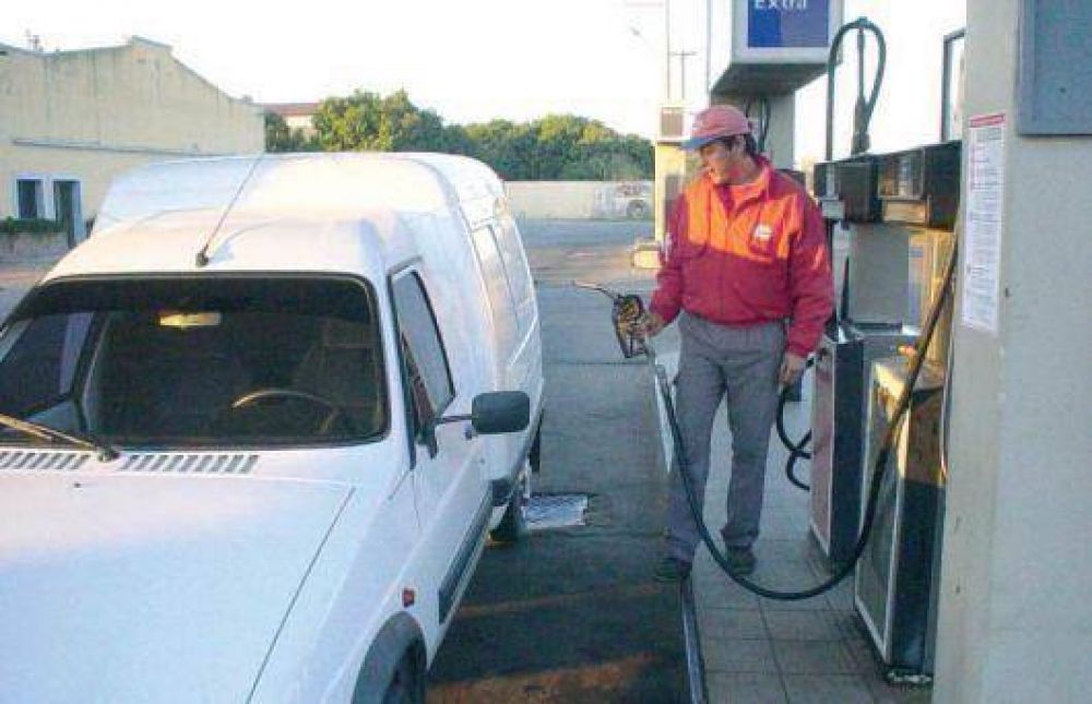 La escasez en YPF beneficia a otras estaciones de servicio en Corrientes
