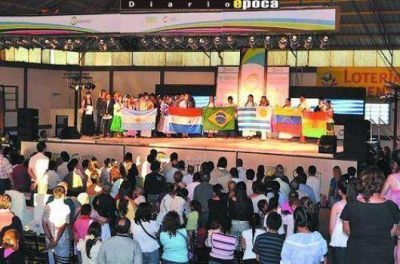 Sapucay internacional en el Mundial de Danza de Chamam�