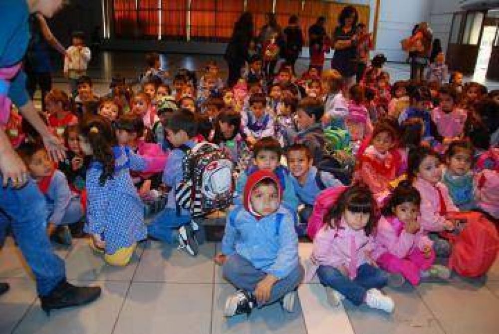 Inauguran un nuevo jard�n de infantes en Roca
