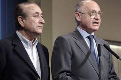 El Gobierno advierte que "Ghana tiene hasta ma�ana para liberar la Fragata Libertad"