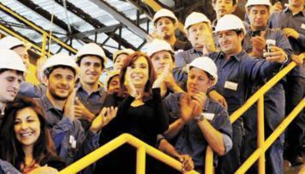Cristina va al choque: apunt� contra fondos buitres y advirti� que �no vamos a aflojar�