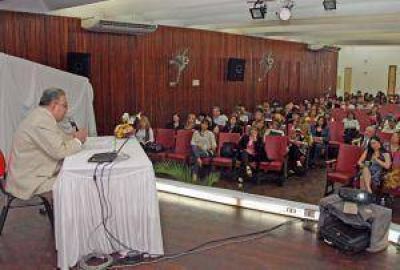 Miguel Fern�ndez: �La paz social exige ser preservada con madurez en el di�logo pol�tico�