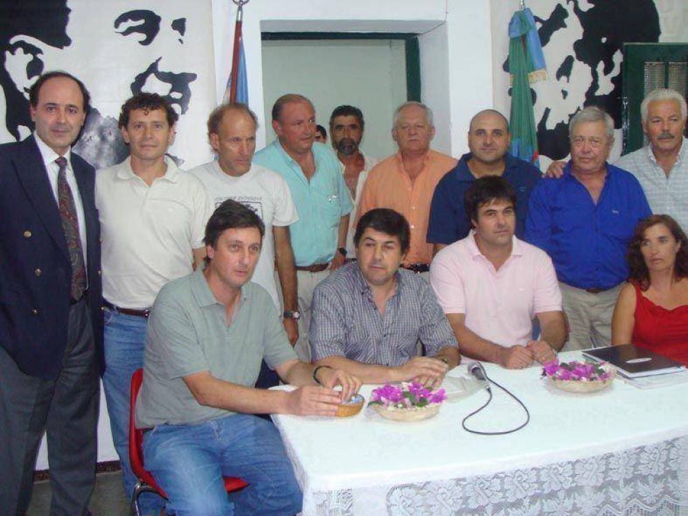 'Peronismo de Frente'' inaugur� su unidad b�sica