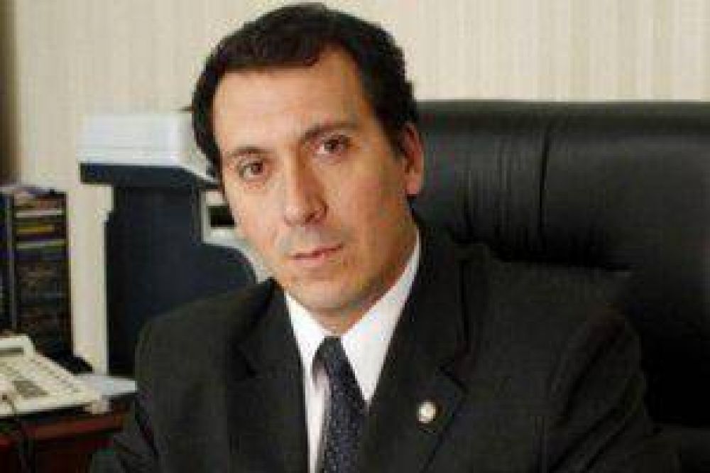 Pierazzoli aclar� que el gobierno gir� con normalidad los fondos al municipio y le dijo a Robles que "no corresponde desinformar a la poblaci�n"
