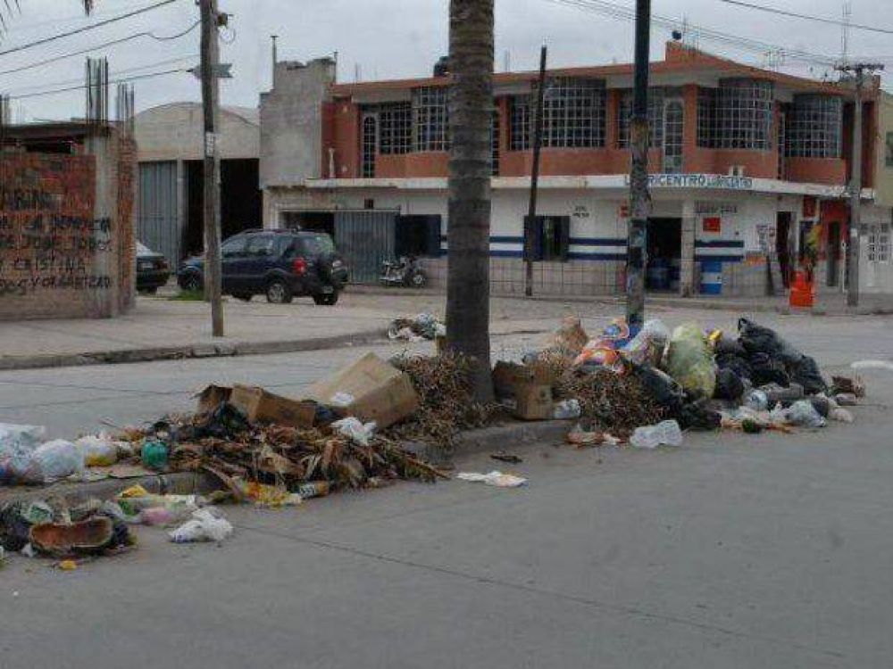 Lamentable aspecto por acumulaci�n de basura
