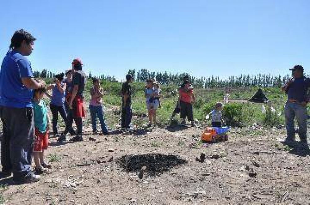 Unas 100 familias ocuparon un terreno en Cipolletti