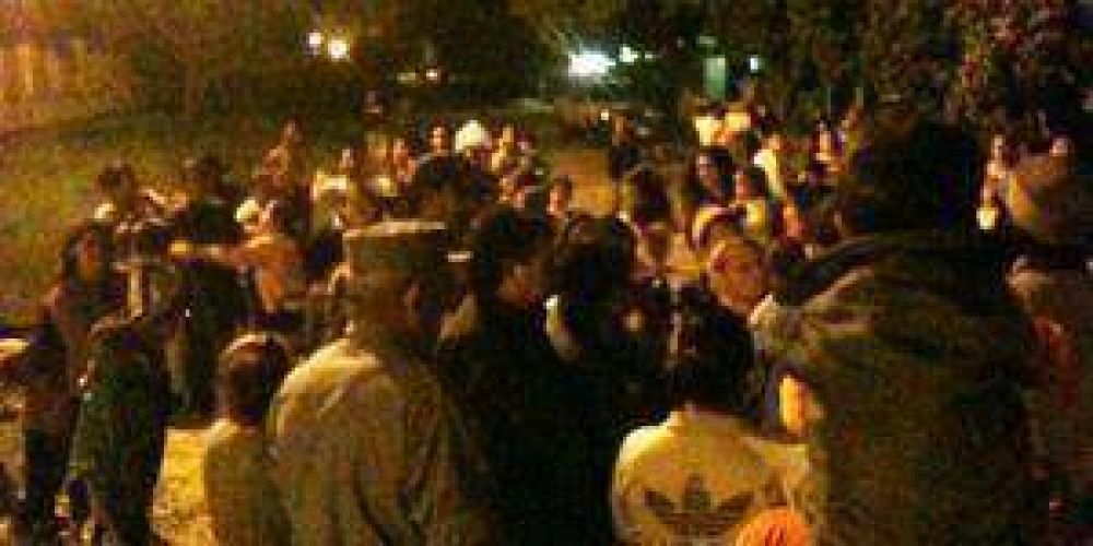 B� La Floresta: Vecinos cortan la calle en reclamo de seguridad