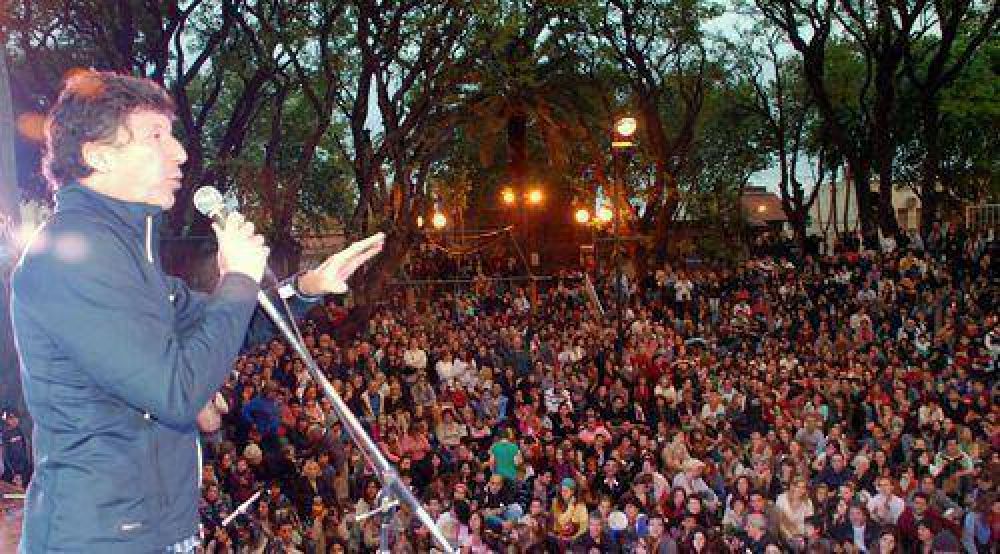 Festejos con todo el ritmo por el 31� aniversario de la ciudad de Mart�nez