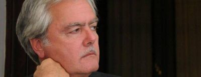 Pinedo buscar� un lugar en el Senado